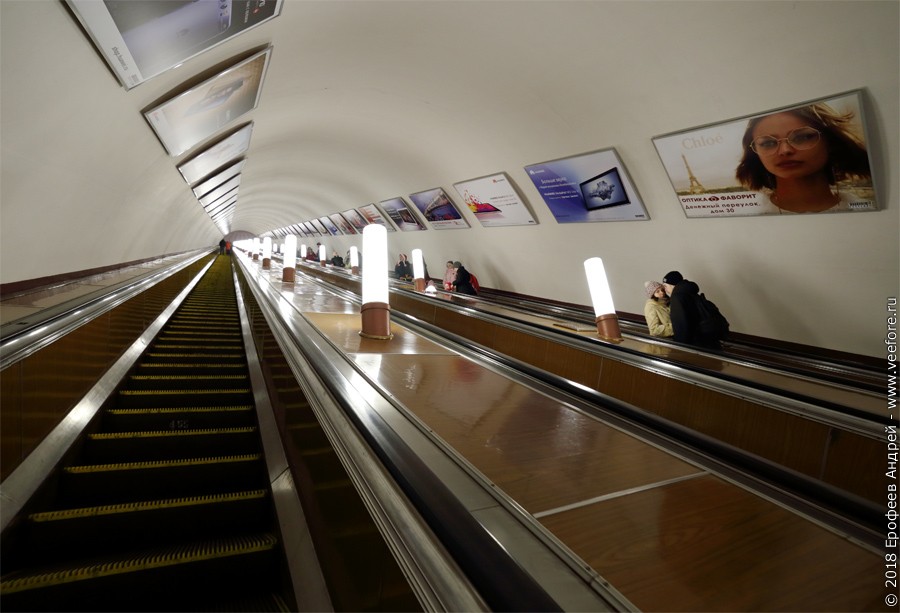 Эскалатор в метро