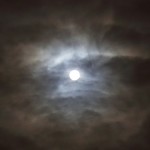 фото: Луна в облаках (опубликовано 02.03.2018)